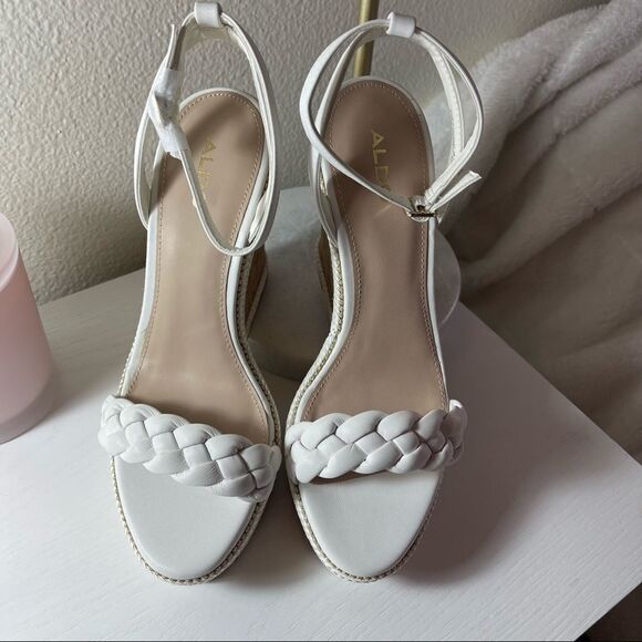 ALDO Wedge Sandals in White NEVER WORN-Size 8 - Picture 2 of 13